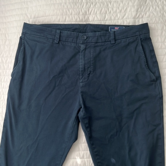 Vineyard Vines Men’s Slim Fit Chinos - Picture 3 of 3